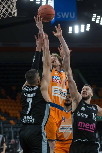 从伤病中回 从伤病中回