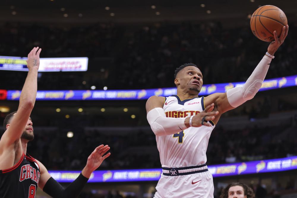 现代篮球中 现代篮球中